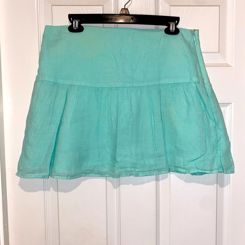 Vineyard Vines 100% Linen skirt. Size 6